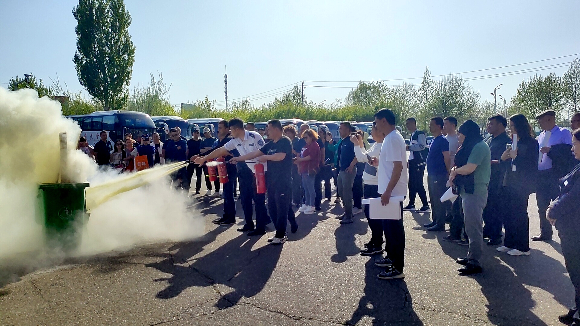 政安消防協(xié)助伊犁州消防救援支隊(duì)開展“大風(fēng)天消防知識(shí)送教活動(dòng)”